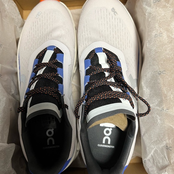 On Women's Cloudmonster Sneakers - Picture 6 of 6